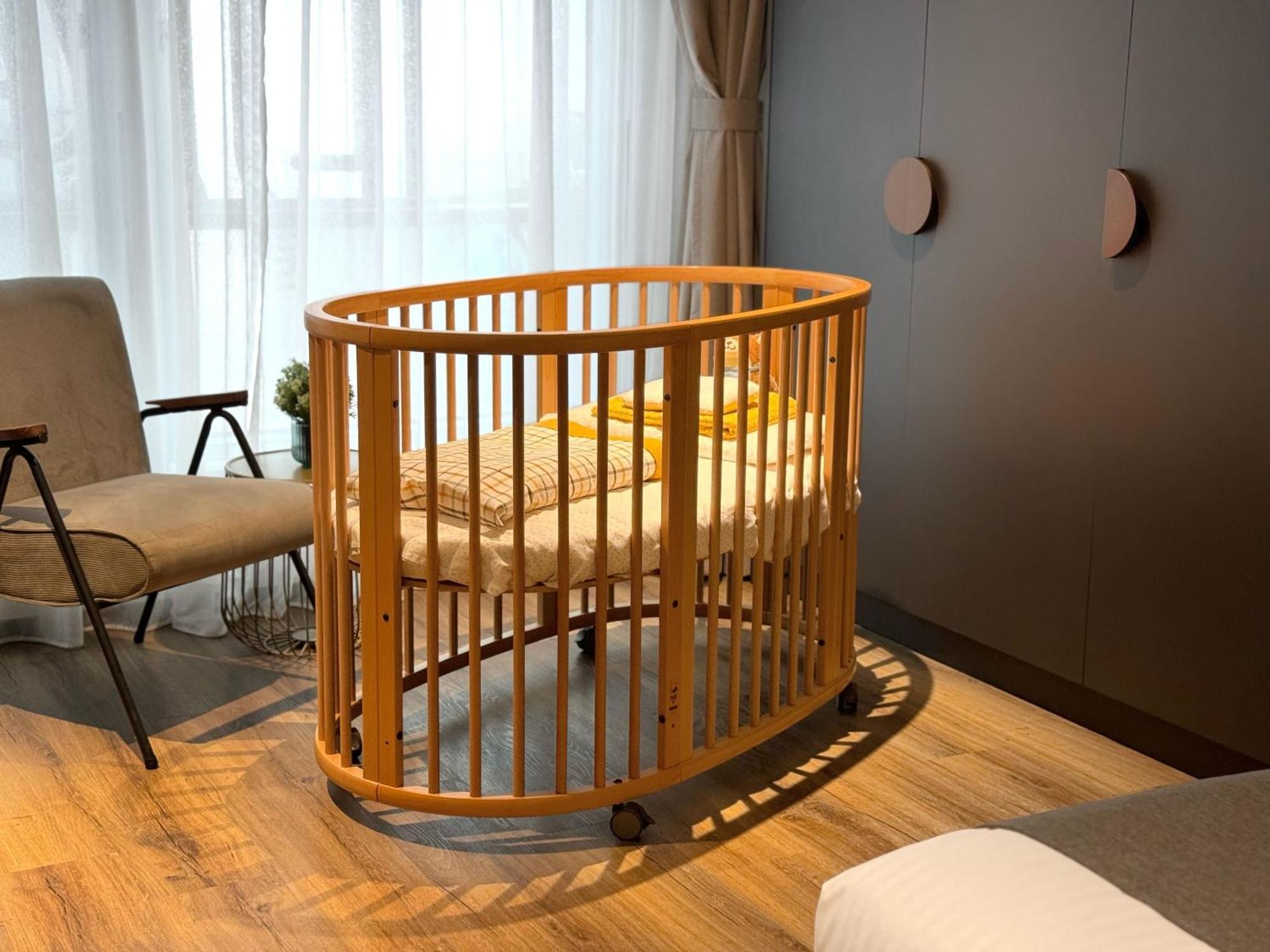 Dash Living On Prat Hotel 4*